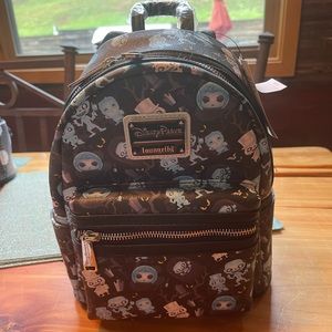 Disney parks NWT Haunted Mansion x Funko Pop Lounge fly